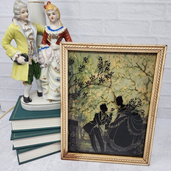 Vintage Silhouette Courting Couple Art Reverse Painted Convex Glass Princesscore - Picture 3 of 8